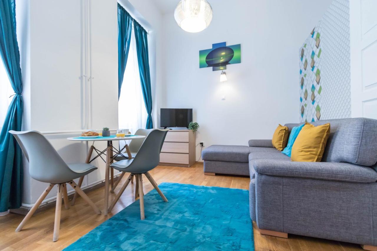 Adele'S Apartment Close To Danube And Fashion Street Budapest Eksteriør billede