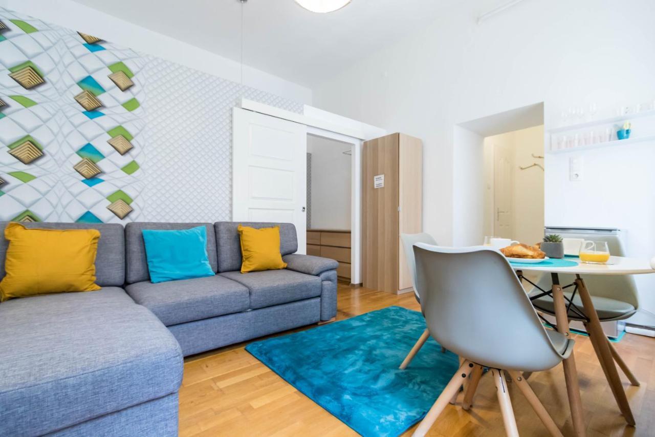 Adele'S Apartment Close To Danube And Fashion Street Budapest Eksteriør billede