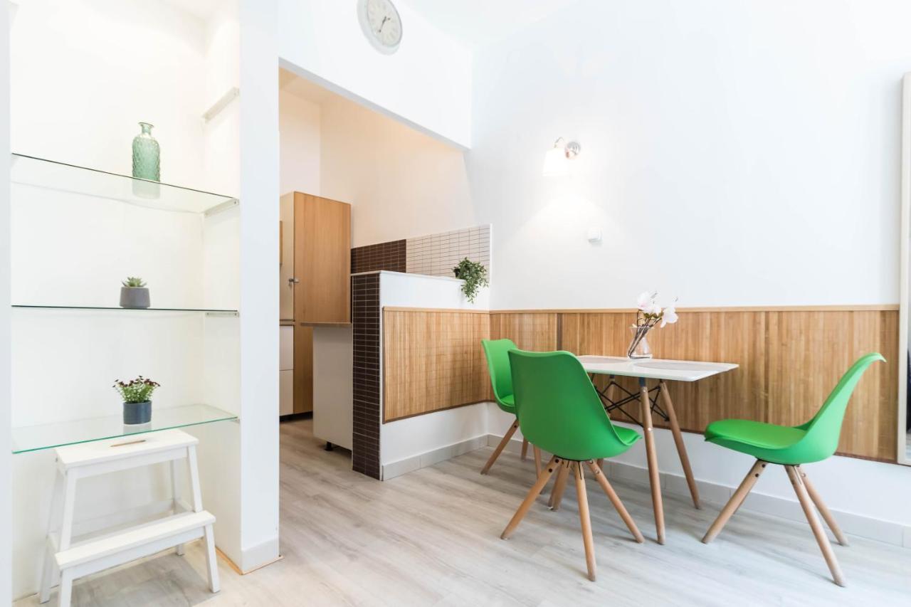 Adele'S Apartment Close To Danube And Fashion Street Budapest Eksteriør billede